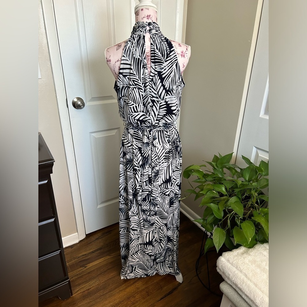 🏝️ Flirty Enfocus Studio Halter White Black Print Beach Maxi Sundress 8 M - Picture 3 of 6